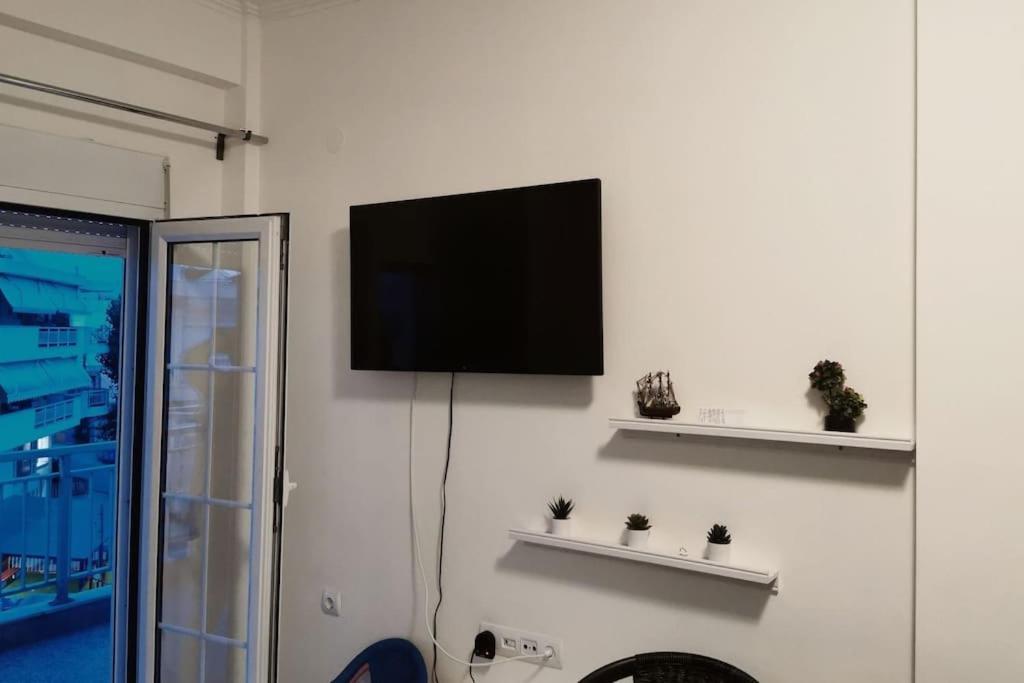 Apartment With 3 Rooms Just 1 Min From The Beach And Free Public Parking Peraía Zewnętrze zdjęcie