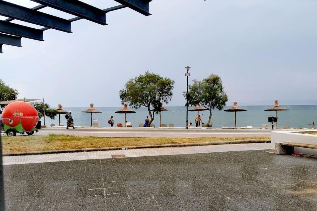 Apartment With 3 Rooms Just 1 Min From The Beach And Free Public Parking Peraía Zewnętrze zdjęcie